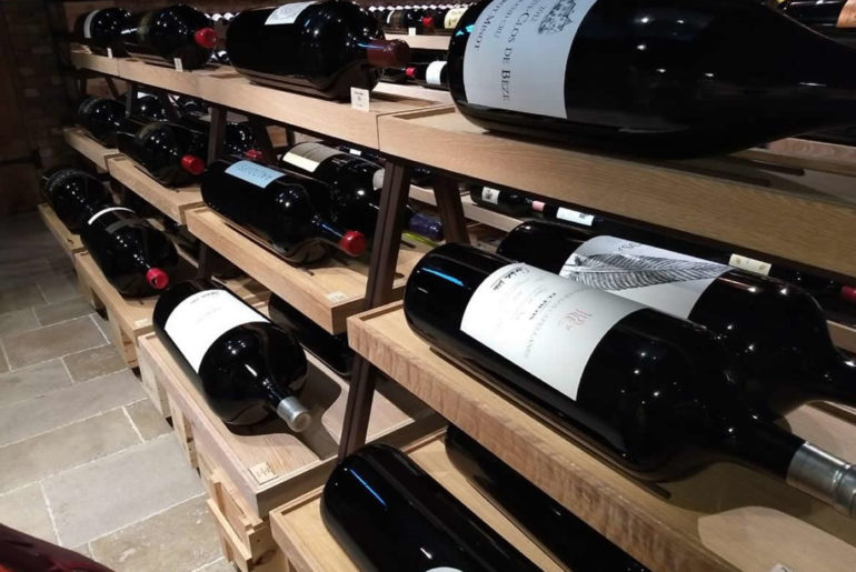 Os segredos para preservar seus vinhos no verão